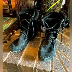 Minnetonka Moccasins